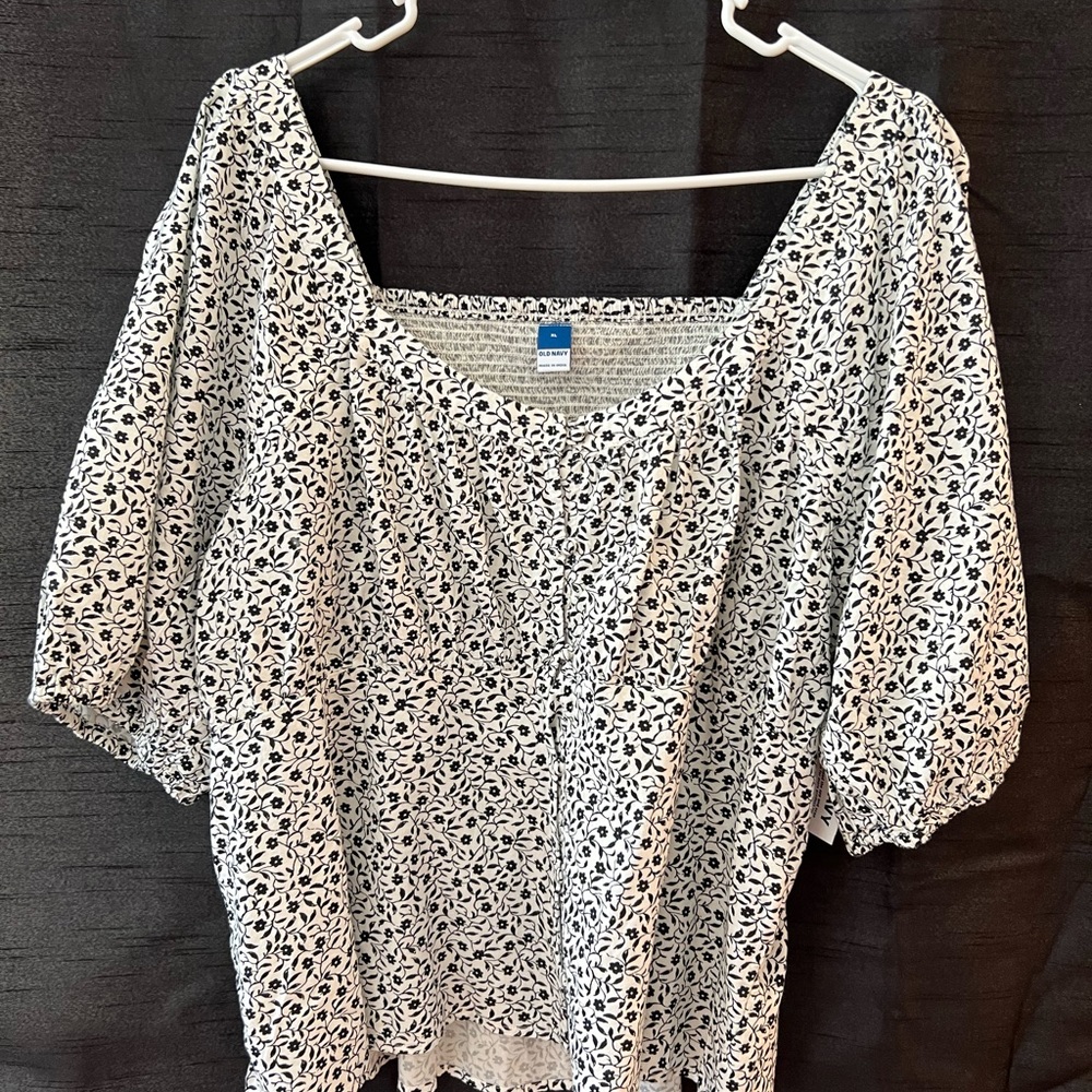 Old Navy Top